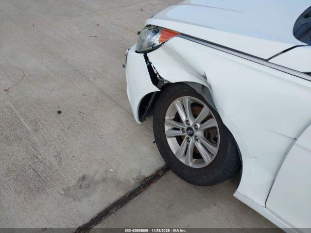 Hyundai SONATA Gls Image 6