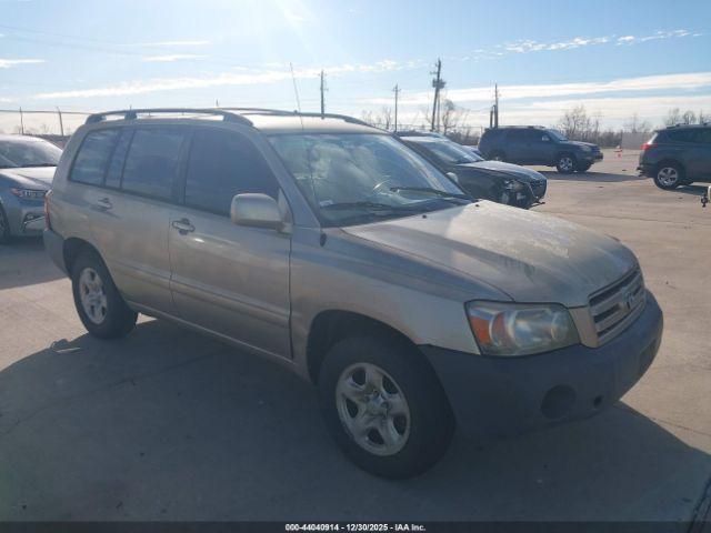  Salvage Toyota Highlander