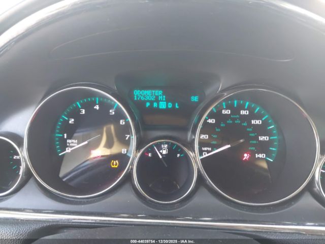 Buick Enclave Leather Image 10