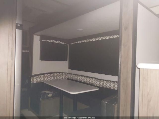 Avenger Travel Trailer Image 9