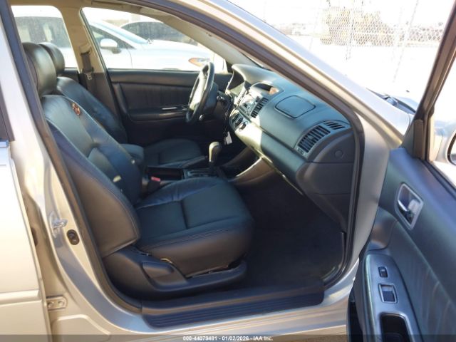 Toyota Camry Se V6 Image 8