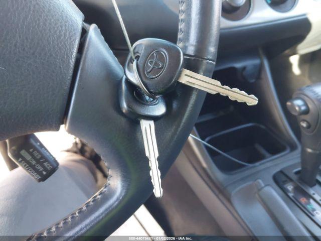 Toyota Camry Se V6 Image 4