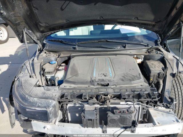 Hyundai Ioniq Sel Image 17