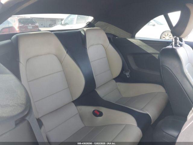 Ford Mustang Gt Premium Image 6