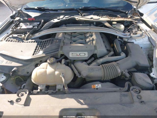 Ford Mustang Gt Premium Image 17