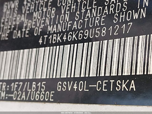 Toyota Camry Se V6 Image 9