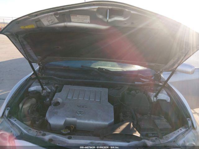 Toyota Camry Se V6 Image 8