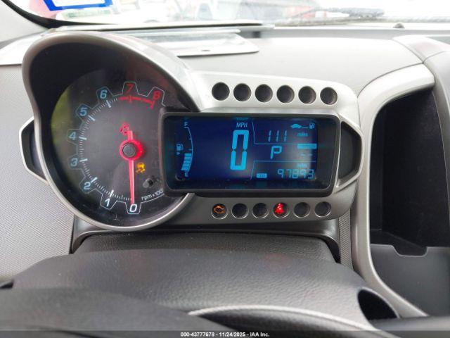 Chevrolet Sonic Lt Auto Image 12