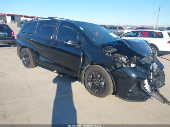  Salvage Toyota Sienna