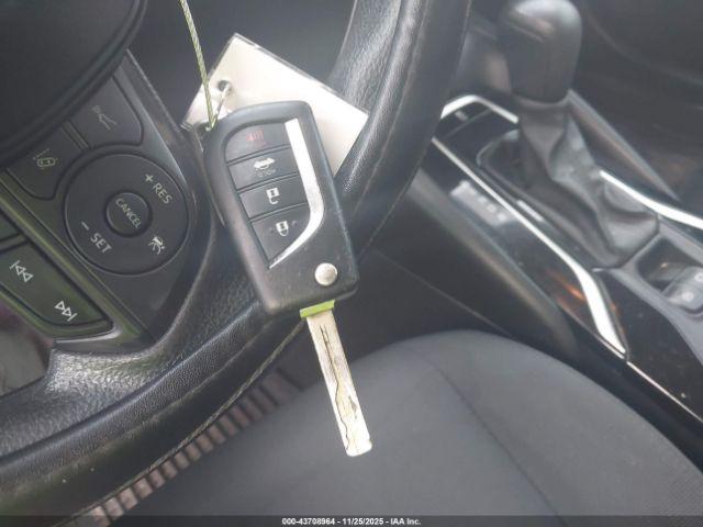 Toyota Corolla Le Image 15