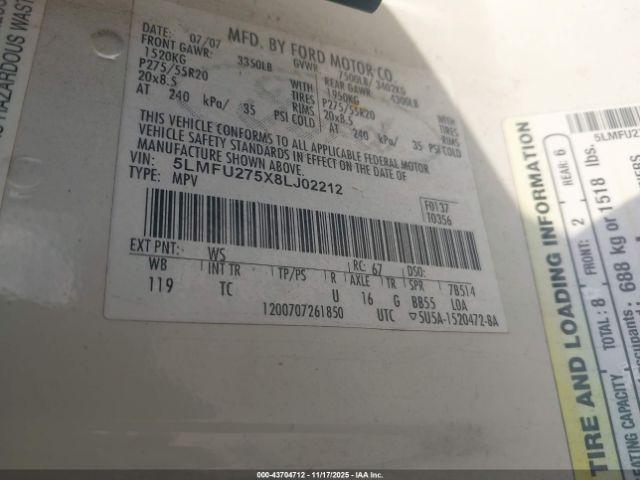 Lincoln Navigator Image 9