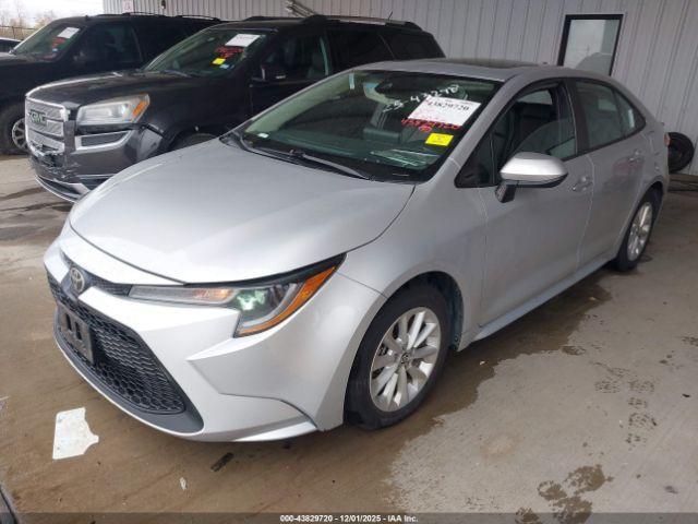 Toyota Corolla Le Image 2