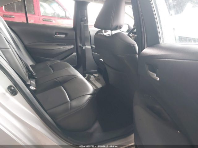 Toyota Corolla Le Image 4