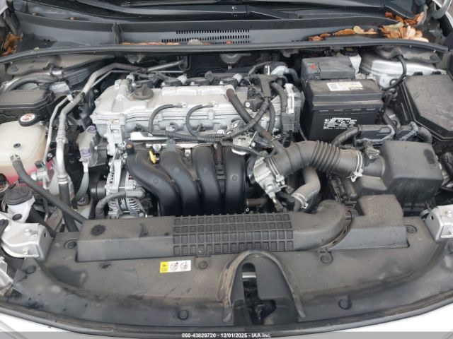 Toyota Corolla Le Image 9