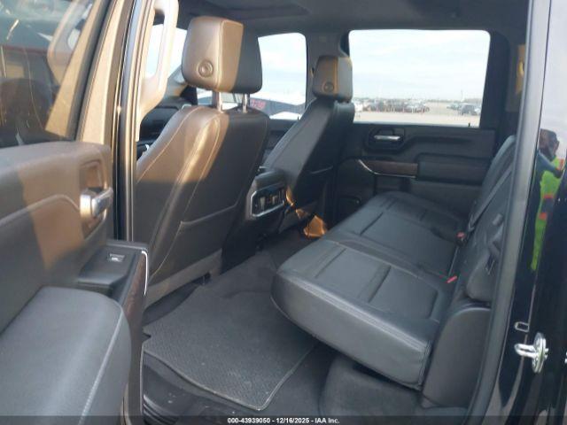 General Motors Sierra 2500HD Denali Image 5