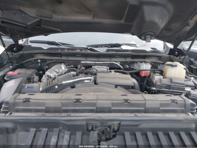 General Motors Sierra 2500HD Denali Image 4