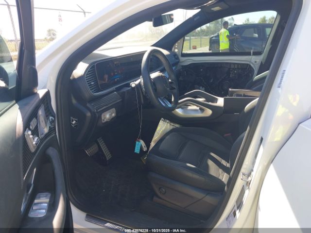 Mercedes-Benz GLE 4matic+ Image 15