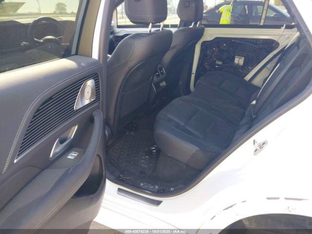 Mercedes-Benz GLE 4matic+ Image 8