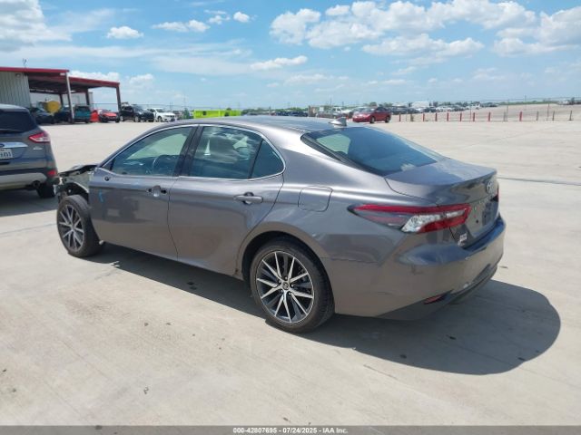 Toyota Camry Xle Image 4