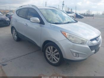  Salvage Hyundai TUCSON