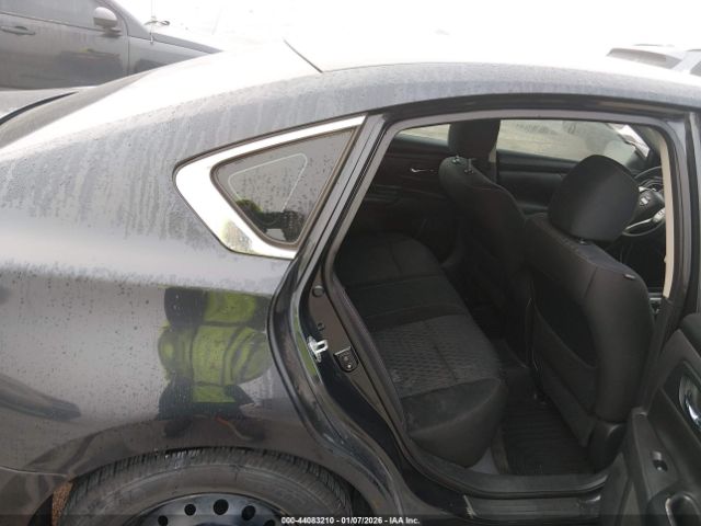 Nissan Altima 2.5 S Image 8