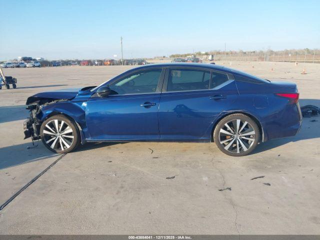 Nissan Altima 2.5 Sr Image 12