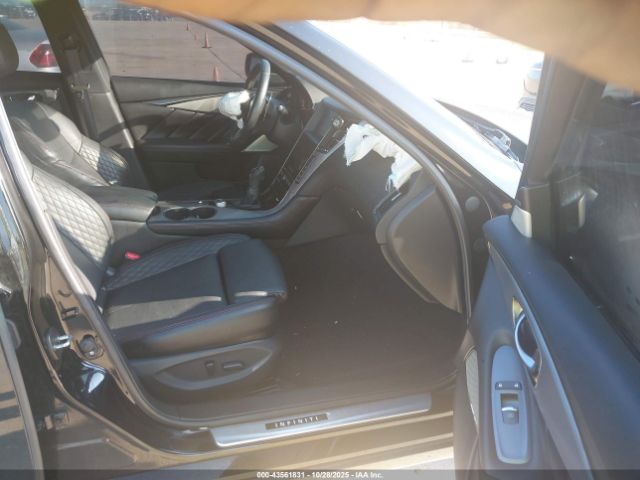 INFINITI Q50 3.0t Red Sport 400 Image 5