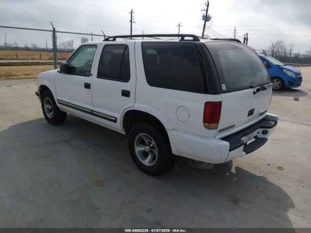 Chevrolet Blazer Ls Image 2