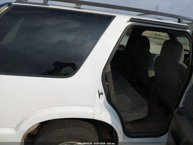 Chevrolet Blazer Ls Image 5