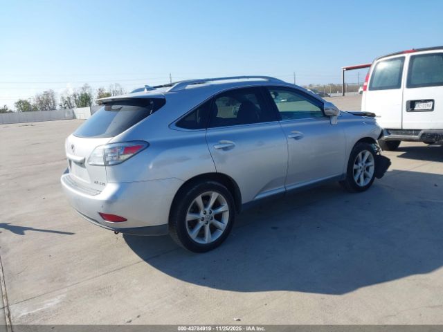 Lexus RX Image 16