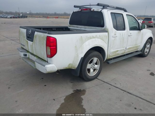 Nissan Frontier Le Image 5