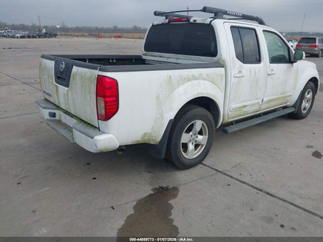 Nissan Frontier Le Image 5