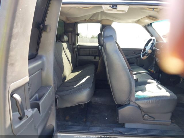 Chevrolet Silverado 1500 Work Truck Image 13