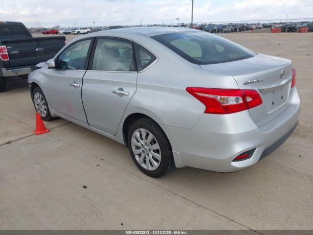 Nissan Sentra S Image 4