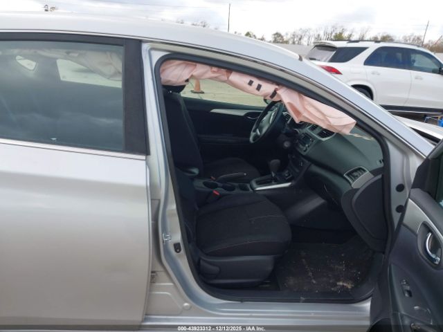 Nissan Sentra S Image 6