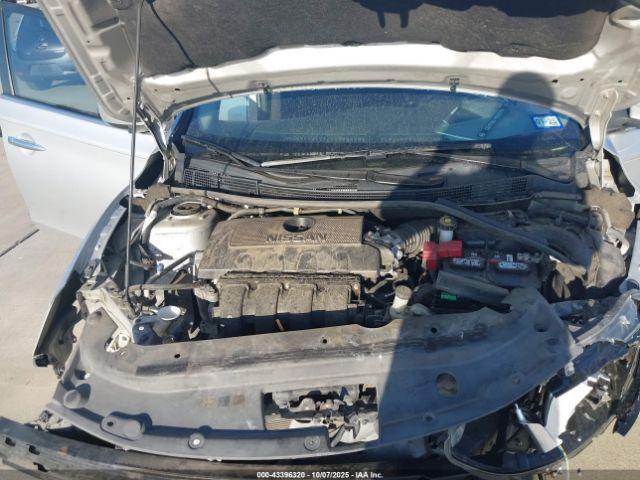 Nissan Sentra S Image 2