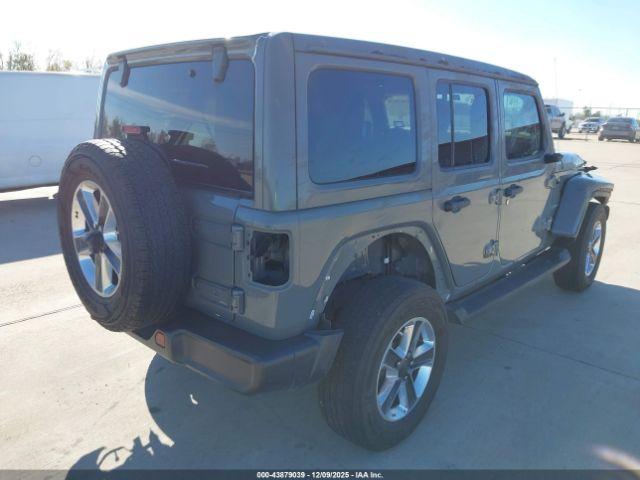 Jeep Wrangler Sahara 4x4 Image 12