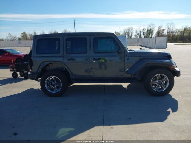 Jeep Wrangler Sahara 4x4 Image 15