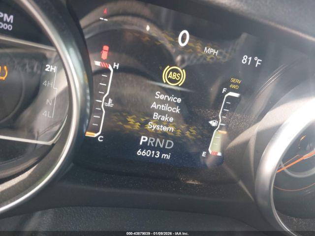 Jeep Wrangler Sahara 4x4 Image 8