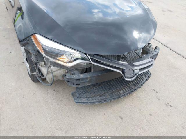 Toyota Corolla Le Image 3