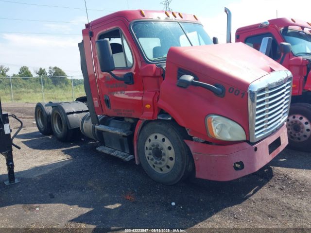 Freightliner Cascadia 113 Image 8