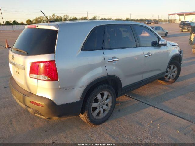 Kia Sorento Lx Image 3