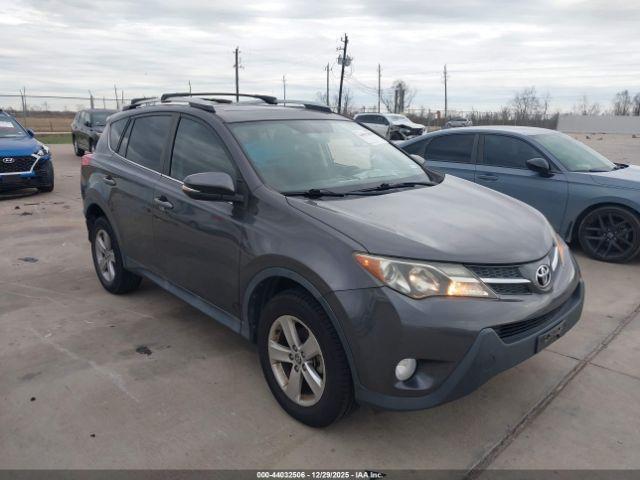  Salvage Toyota RAV4