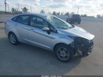  Salvage Ford Fiesta