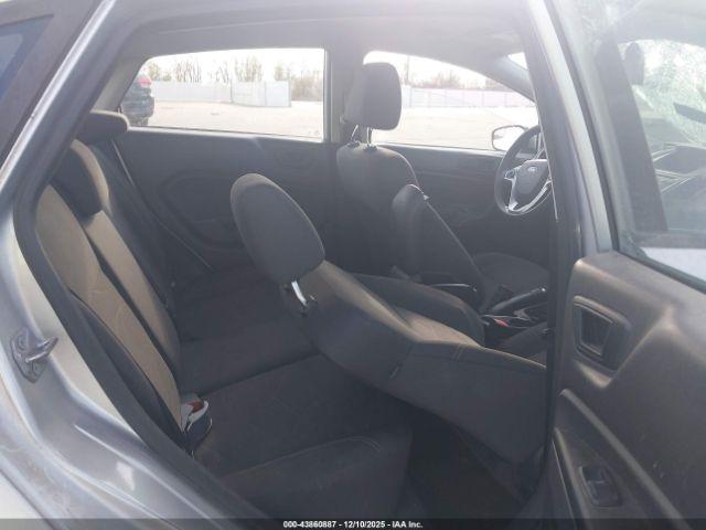 Ford Fiesta Se Image 6