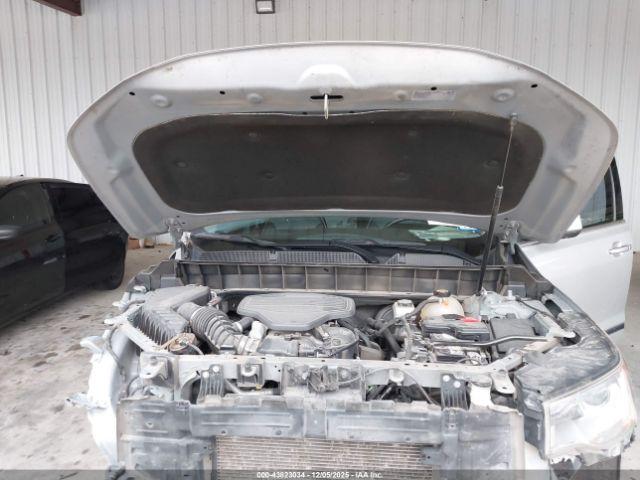 GMC Acadia Denali Image 8