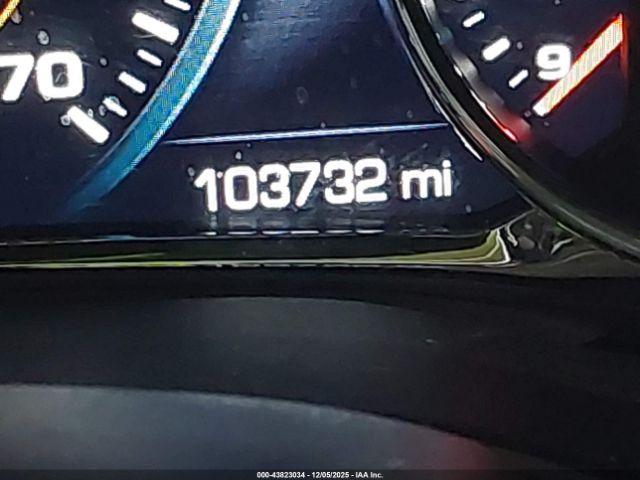 GMC Acadia Denali Image 13