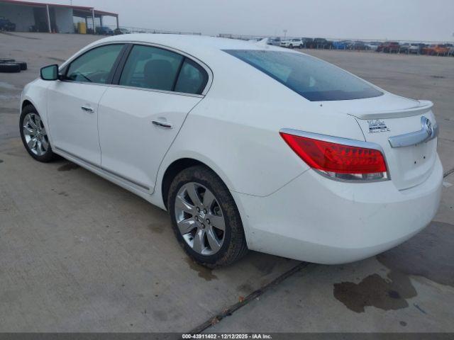 Buick LaCrosse Cxl Image 2