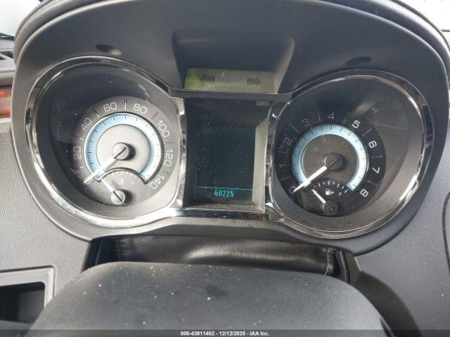 Buick LaCrosse Cxl Image 13