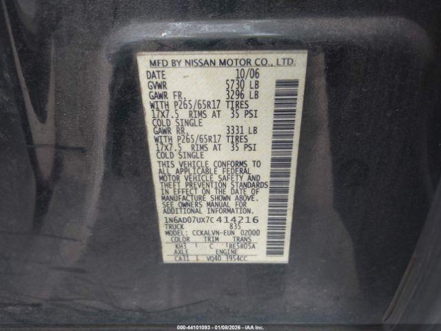 Nissan Frontier Le Image 2